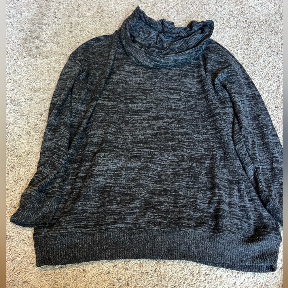 Torrid black top